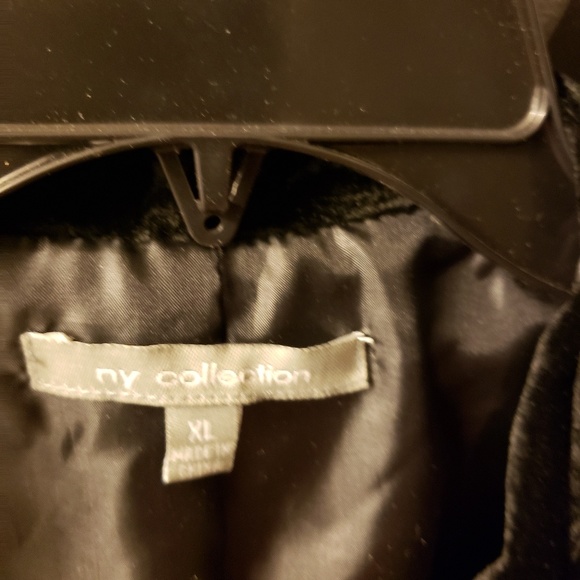 Black velvet blazer - Picture 3 of 4